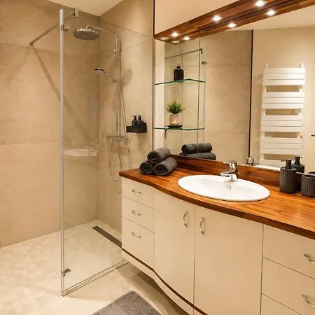Luxe & Confort - Piscine - A Pied - 9 Pers * Le Barcarès